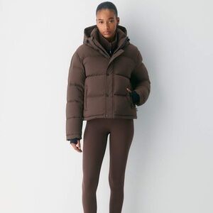 Aritzia esspresso superPuffer Jacket